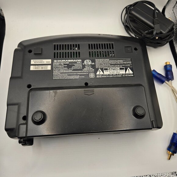 Vintage Durabrand Silver Portable DVD Player 7" Screen - Picture 6 of 7